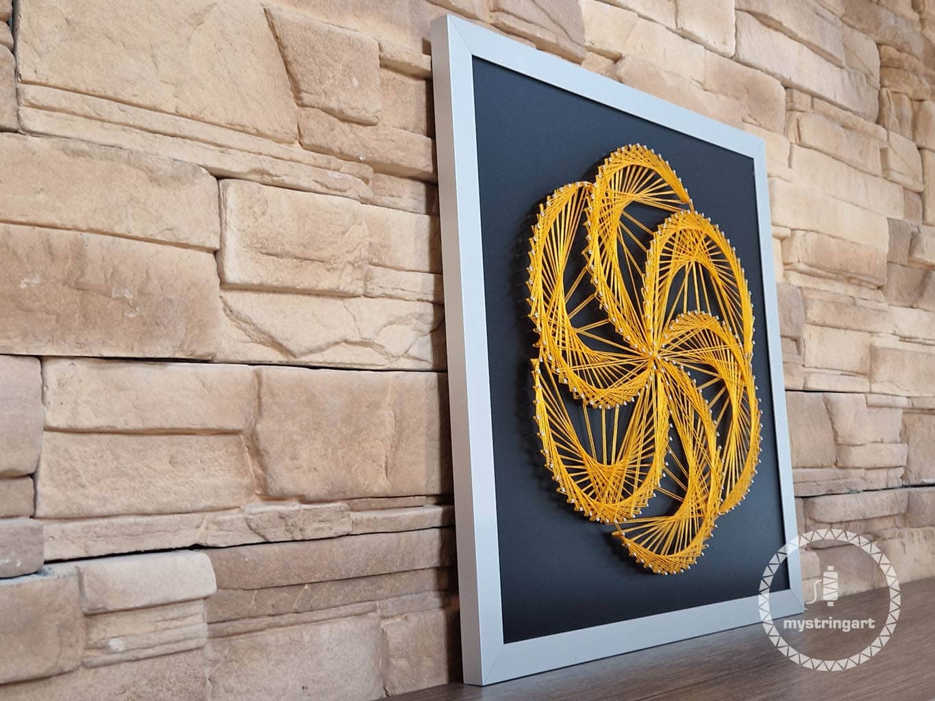 virag-sotetsarga-2-mystringart