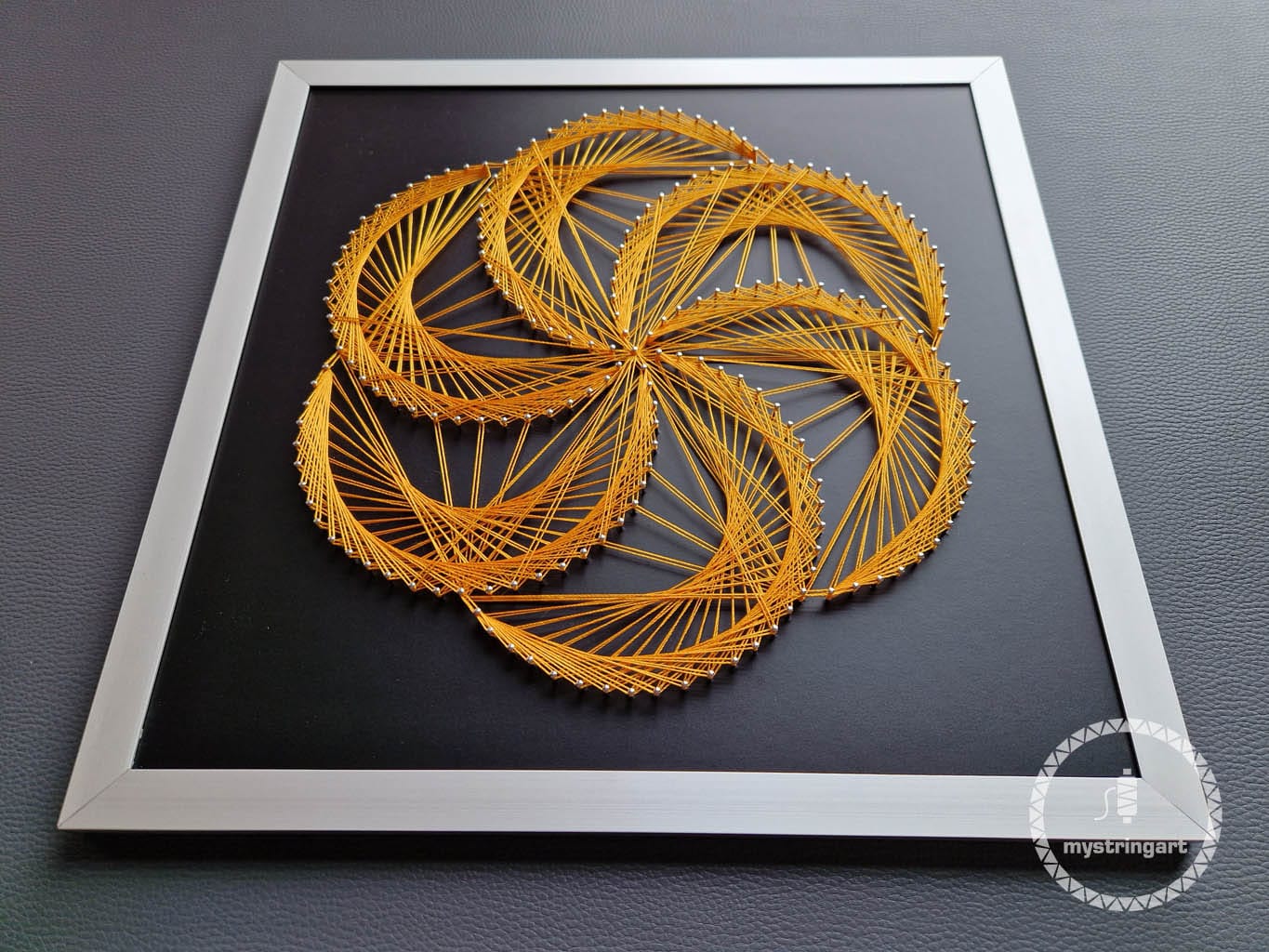 virag-sotetsarga-4-mystringart